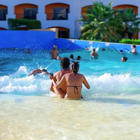 Hotel Fun & Sun Naama Waves à Charm el-Cheikh Extérieur photo